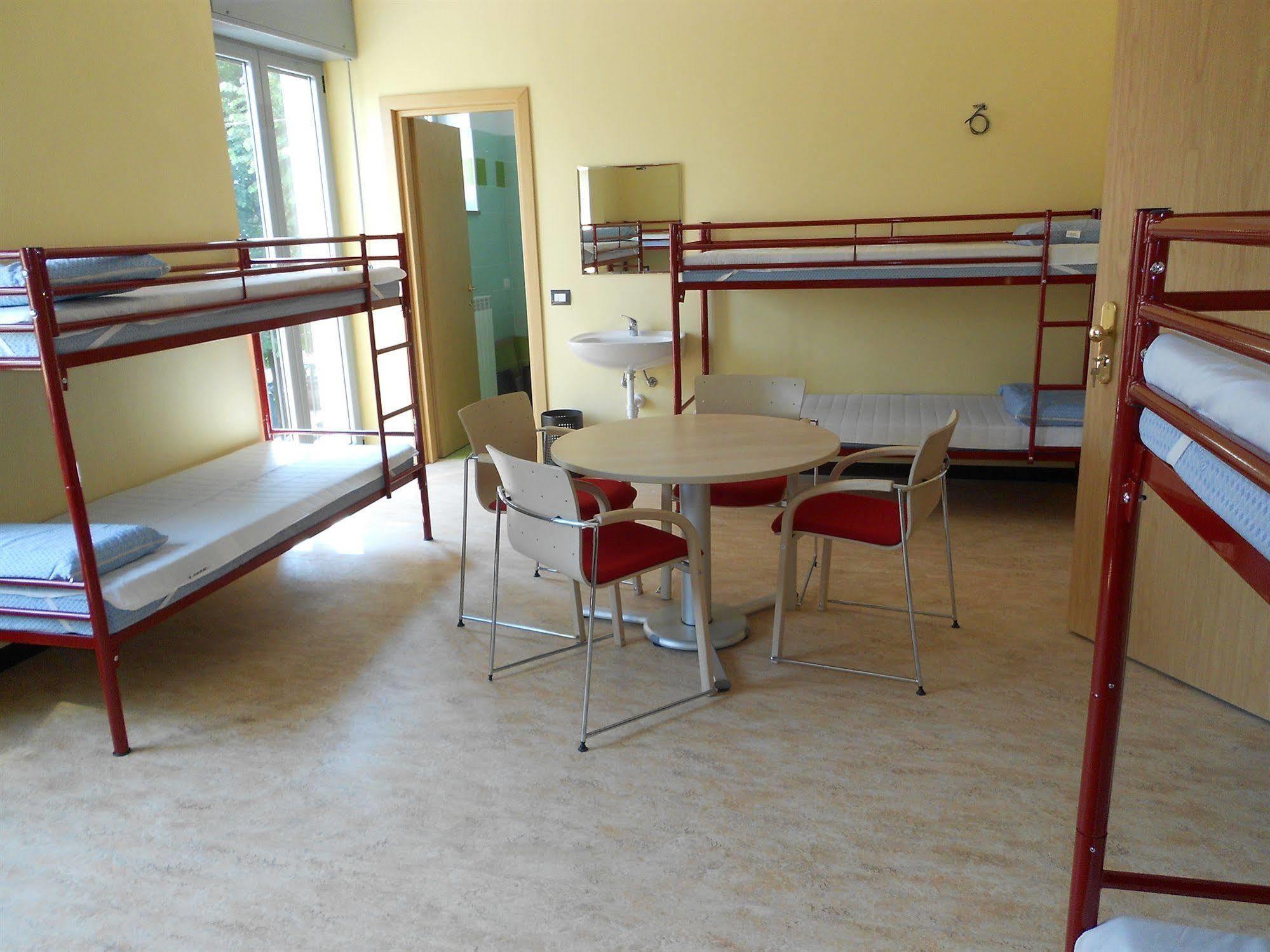 Ostello Di Saronno - Malpensa Hostel Εξωτερικό φωτογραφία