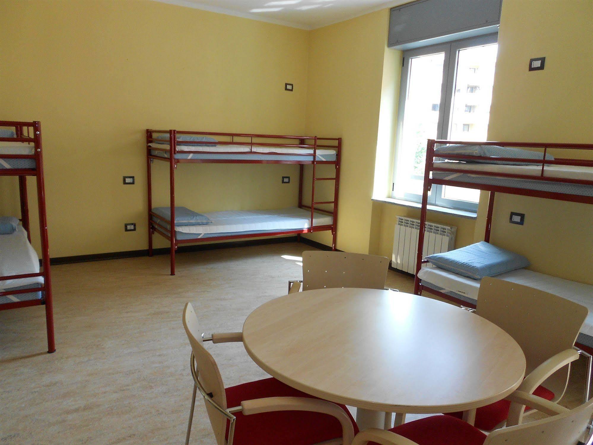 Ostello Di Saronno - Malpensa Hostel Εξωτερικό φωτογραφία